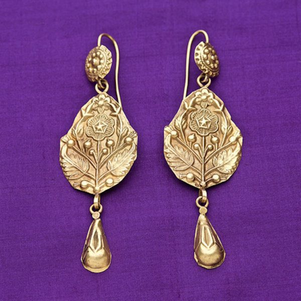 22ct gold earrings with repousse design of flowers