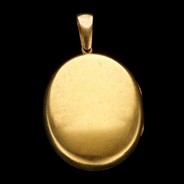 Oval plain 15ct gold locket