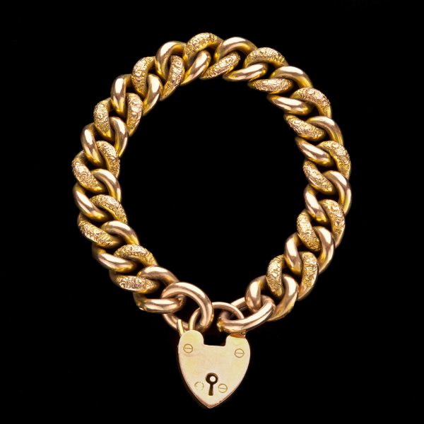 Victorian 9ct curb chain bracelet with heart padlock