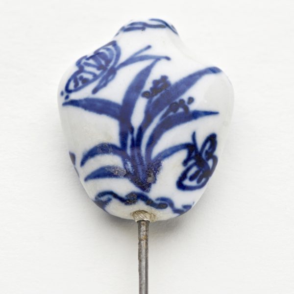 Chinese blue and white porcelain hat pin