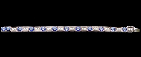1960’s 18ct white gold bracelet set with 11 blue tanzanites 12.03ct total, and 22 diamonds total 2.42ct G-H colour