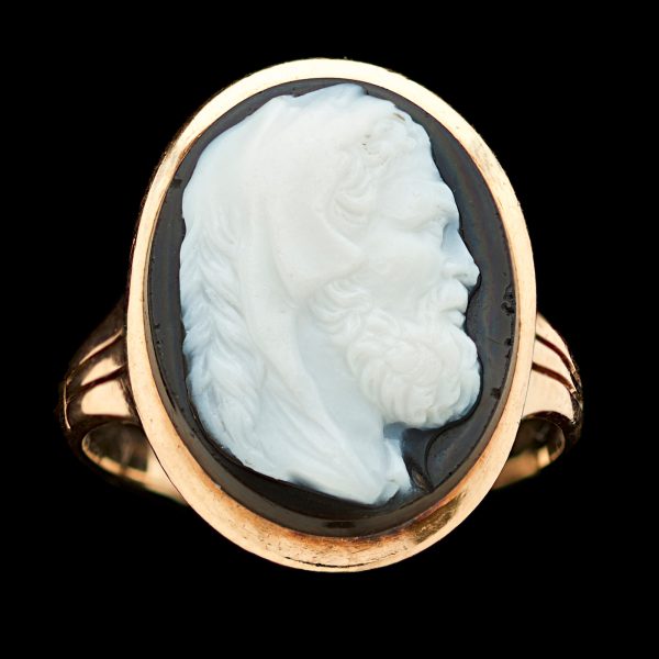 Georgian cameo ring carved with the bearded head of Hercules wearing the Nemean lion’s pelt, rose gold setting