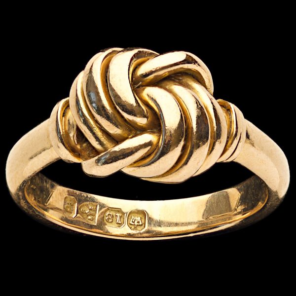 18ct yellow gold knot ring, the knot a symbol of love and friendship